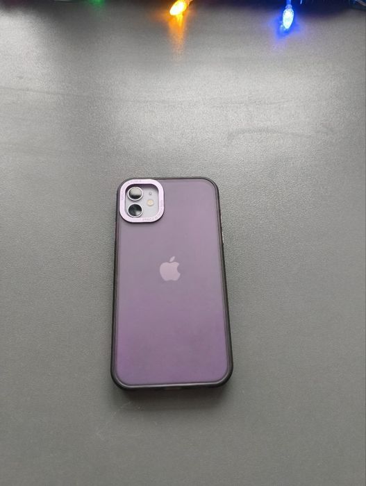 iPhone 11 64 GB (Като нов!)