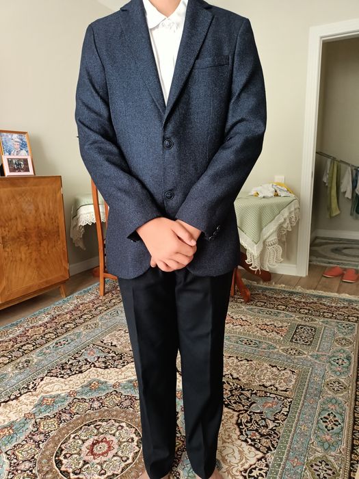 Пиджак и брюки школьные