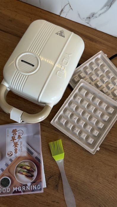 Вафельница сендвичница 2/1