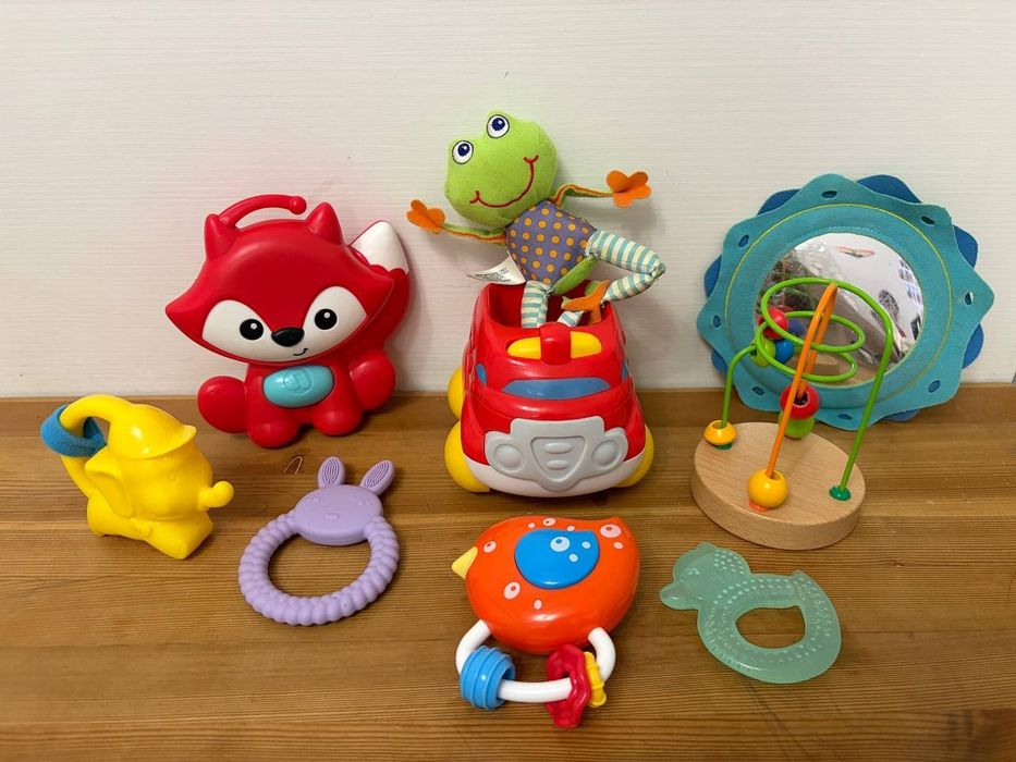 Игрушки для малышей для года