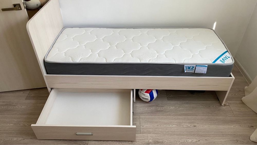 Продам детскую кровать