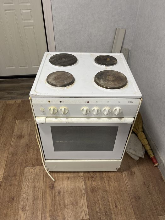 Продам плиту в хорошем состояние