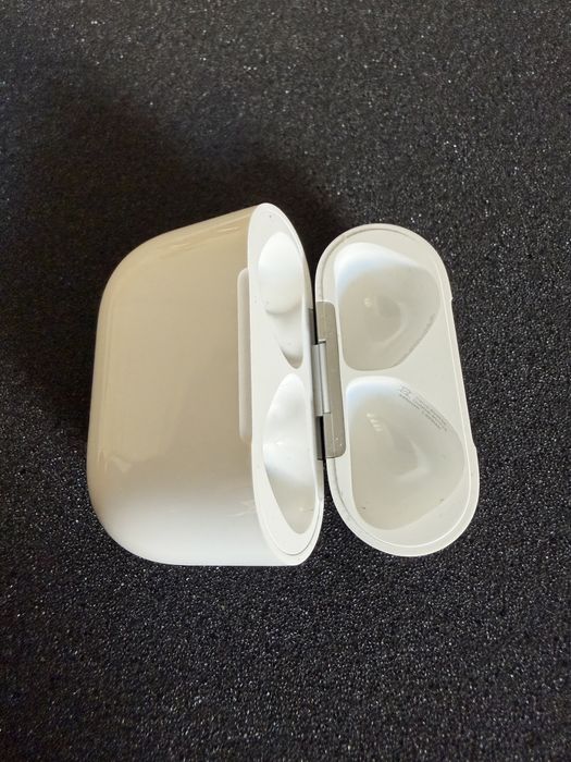 Airpods 4 ANC с шумодавом КЕЙС