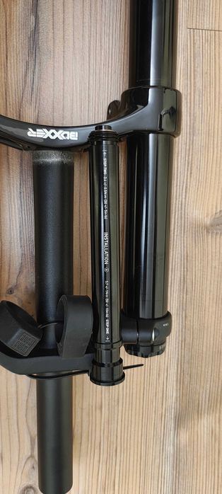 Вилка RockShox Boxxer Team