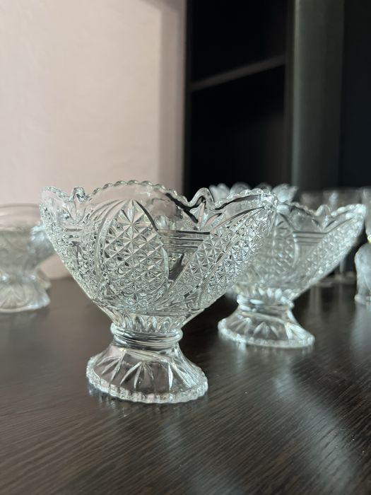 Хрустальные  вазы