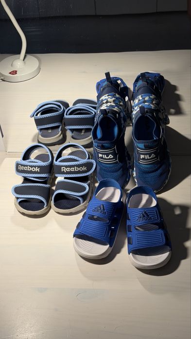 Обувки - Adidas (26) | Reebok (27) | FILA (27)