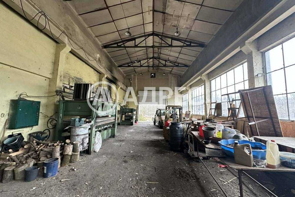 Продава се Промишлена сграда в Попово - 14749 кв.м за 22 €/кв.м - Снимка #22