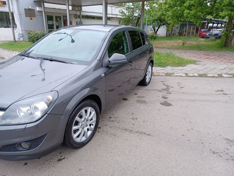Opel Astra h 2011