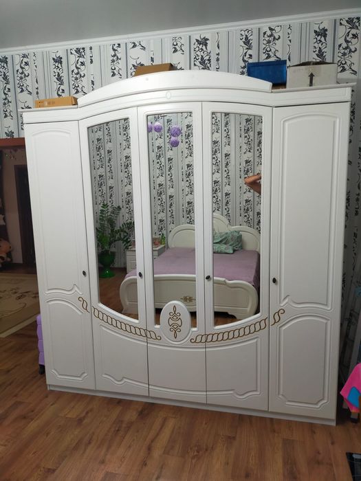 Продам мебель в спальную комнату