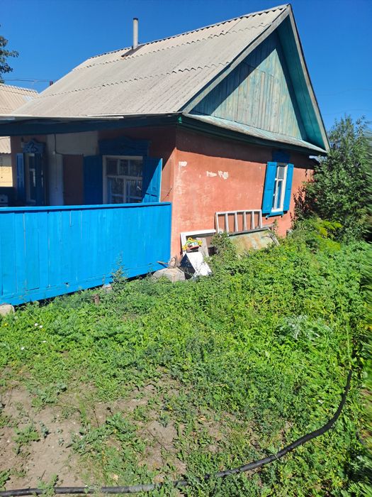 Продам дачу . Участок 6 соток .