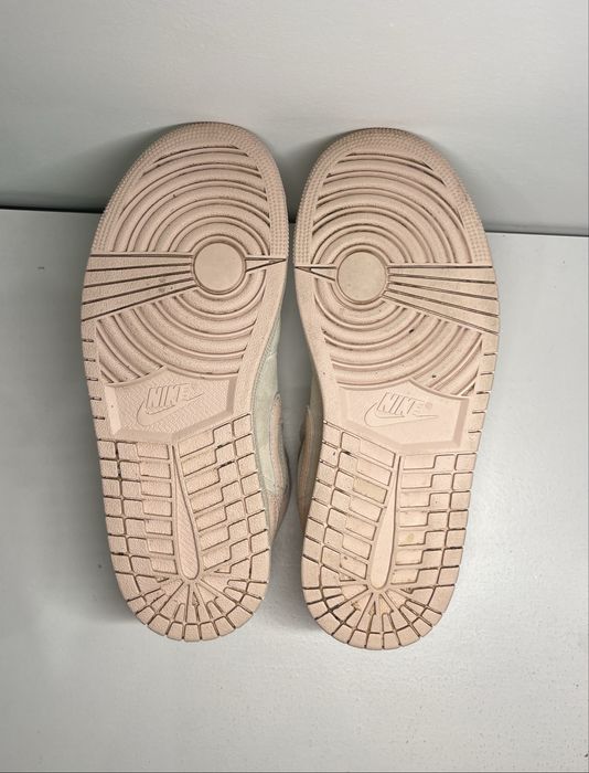 Jordan 1 MID SE Coconut milk