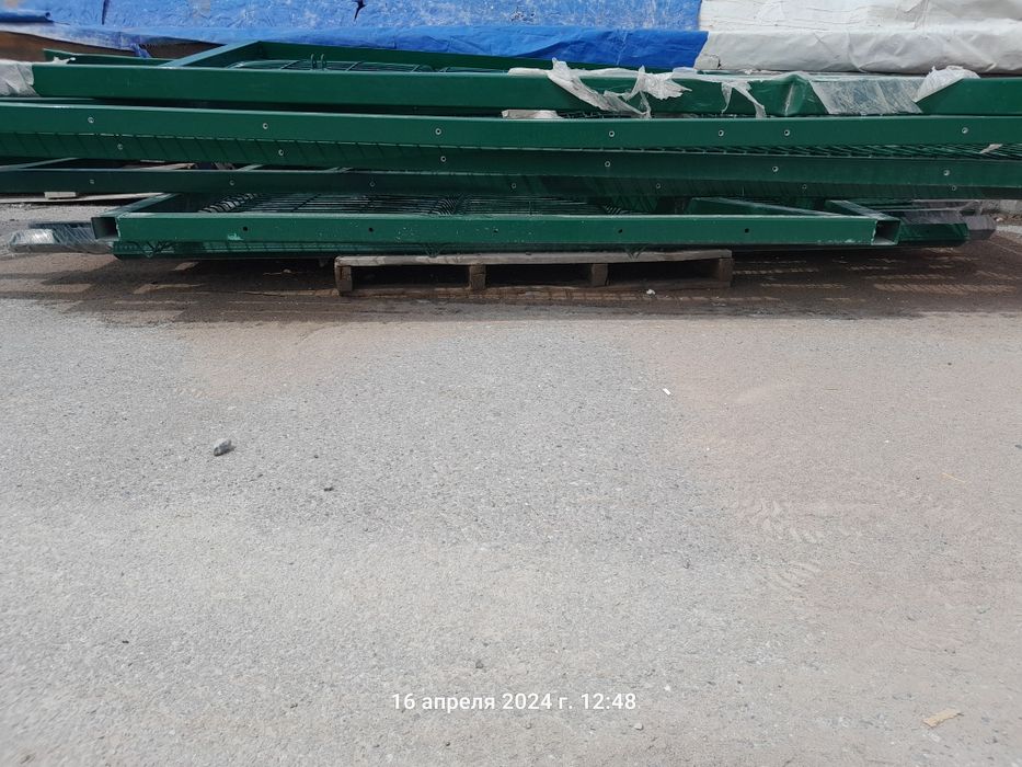 Забор варота стена