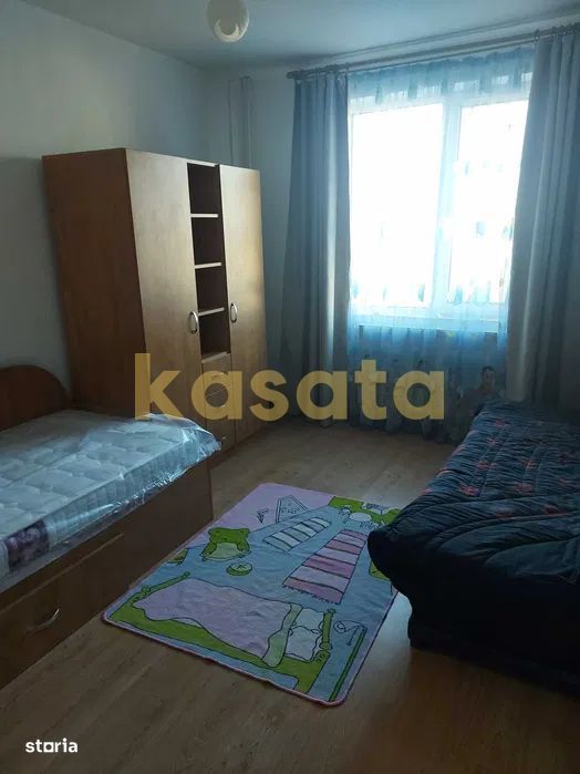 3 Camere de Închiriat