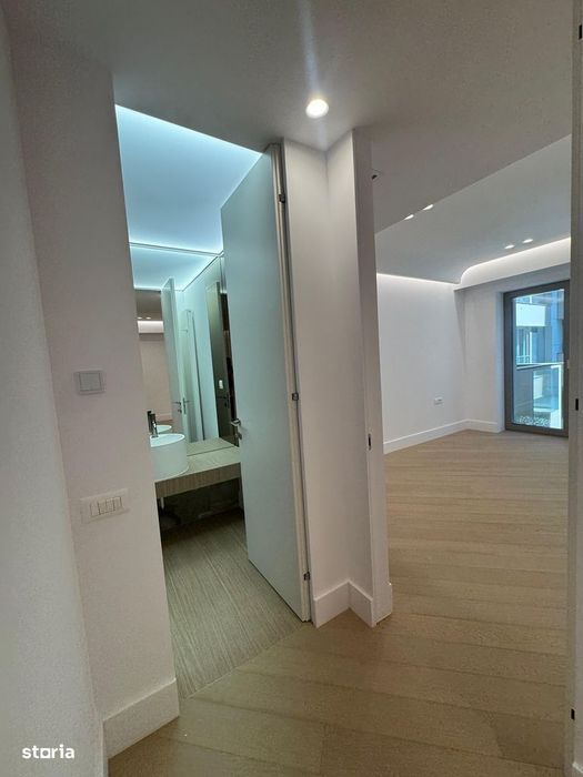 3 Camere || Cortina 126 || Erouiancu Nicolae