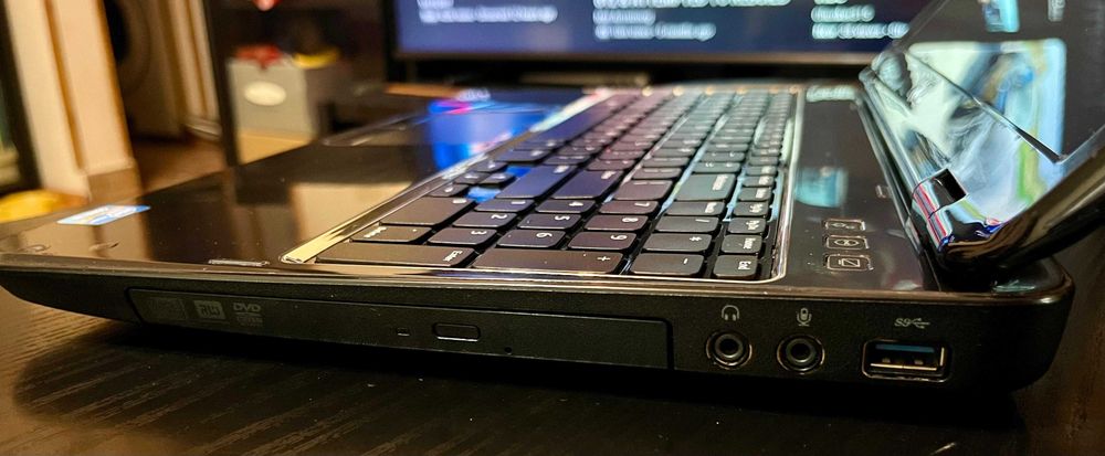 Laptop Dell Inspiron N5110 i3-2330M, nVidia GT 525M, 4GB RAM DDR 3, 500GB HDD
