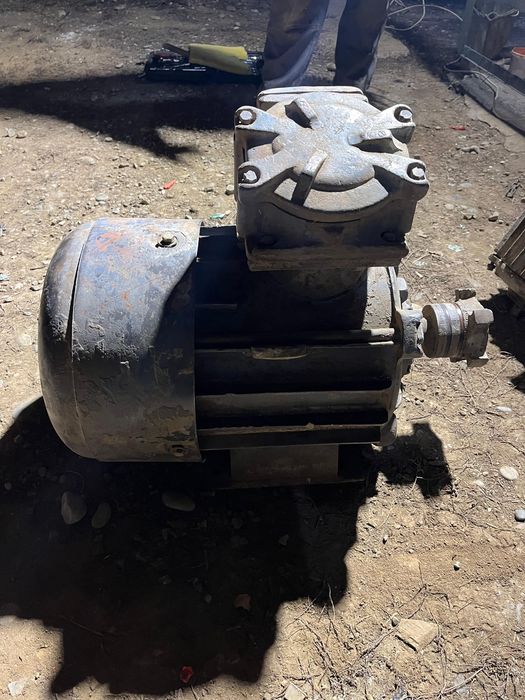 Электродвигатель