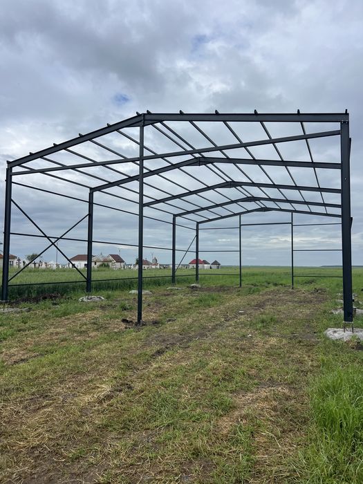 Vand hala metalica de 12 m x20 m x5 m din profil ipe de 200