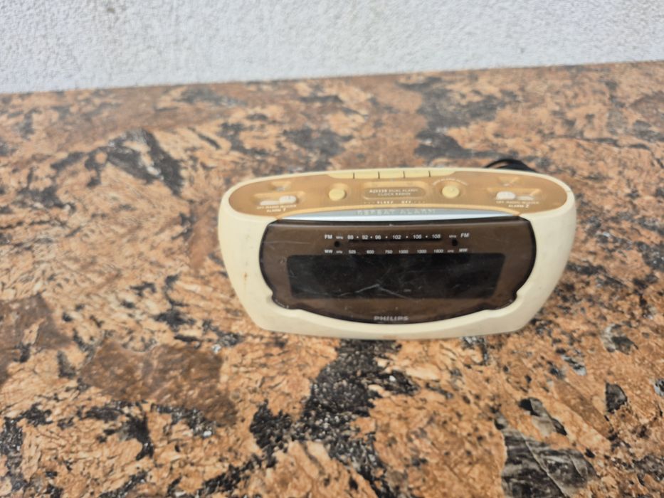 Radio receptor de masa cu ceas digital Philips model Aj-3340,dual Alar