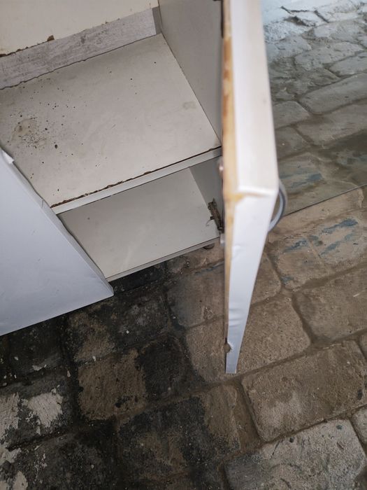 Раковина с тумбой