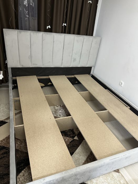 Кровать двуспальная 180х200