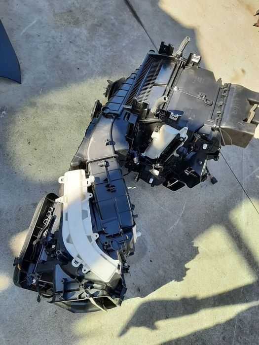 tulumba aer bord 2.0 tdi deu audi a4 b9 8w  8w1820005al