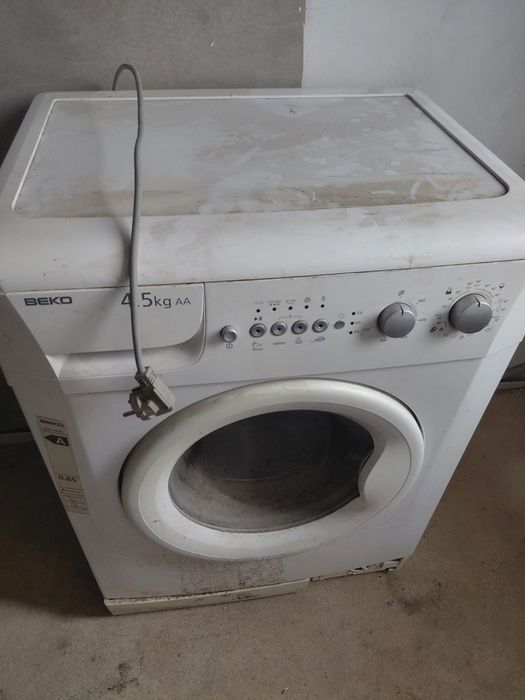 Продам стиральную машину Веко