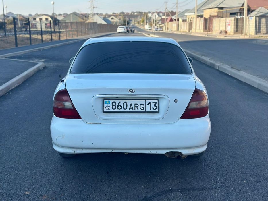 Машина Huyndai sonata 1996