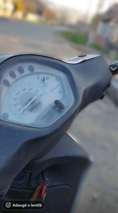 Vand scuter piaggio liberty 80cc.