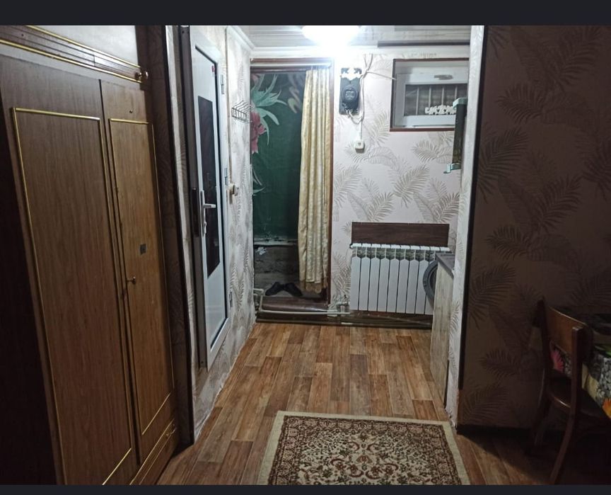 Сдается комната студия в доме.