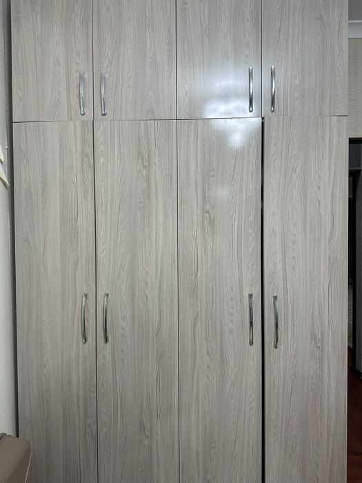 Шкаф-шифоньер продам