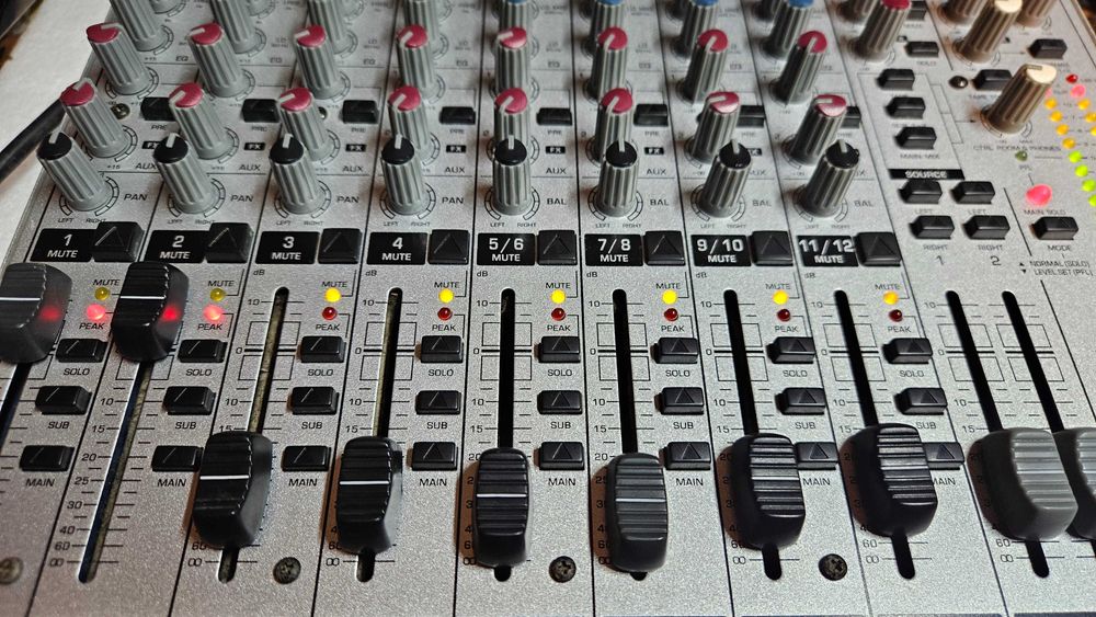 Behringer UB1622FX-PRO