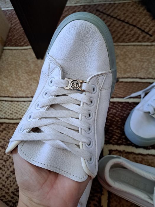 Спортивные кросовки