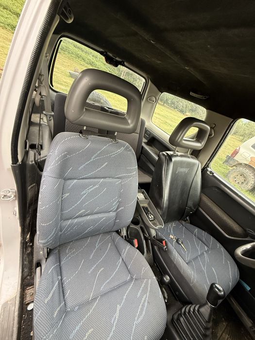 Suzuki jimny 1.3 este inmatriculat!