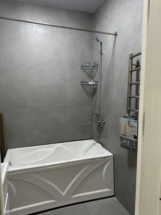 Срочно в аренду новостройка 2-х комнатная