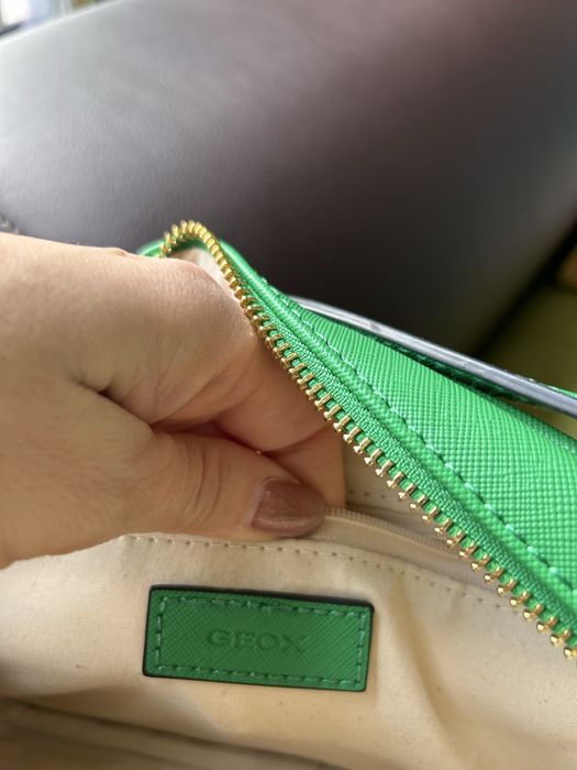 Дамски крос боди чанти Geox * като нови * актуални цветове