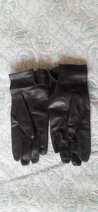 Дамски кожени ръкавици