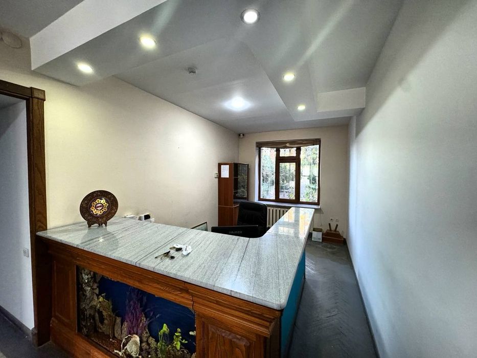 Коммерческое  помещение.  Садыка азимова. Ориентир Диван .