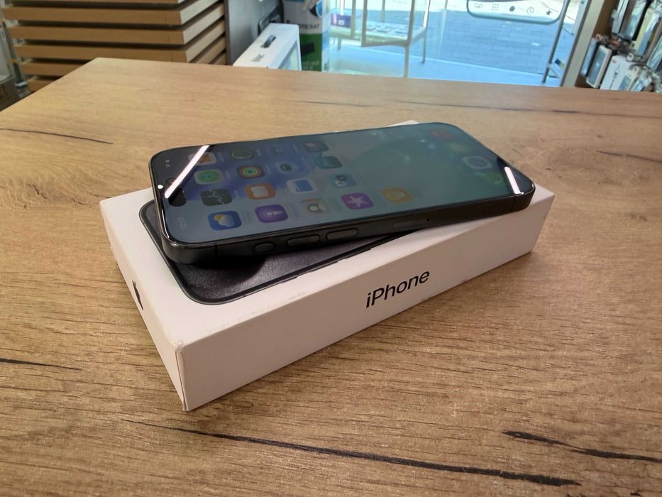 iPhone 15 Pro 128GB – Black Titanium – Garanție 24 luni – Buy-Back