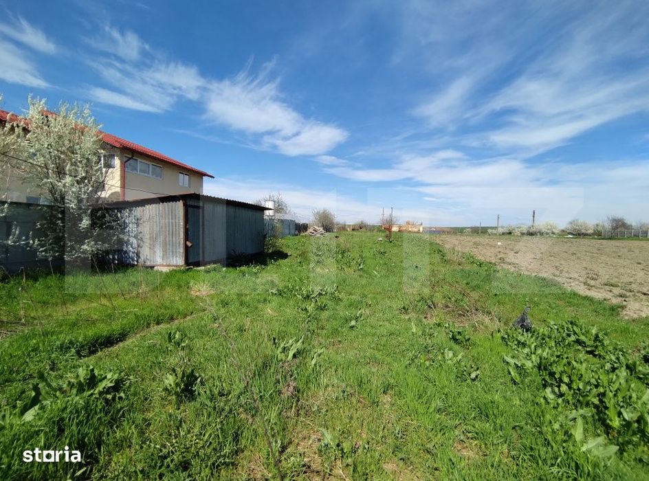 Teren Pielesti,  1.364 mp, toate utilitatile , front 14,5 mp