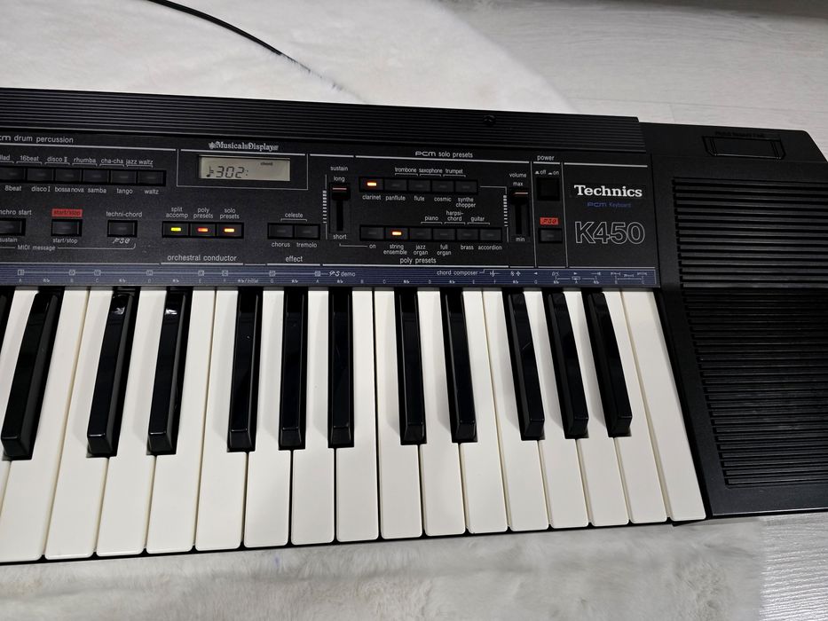 Orga electronica TECHNICS SX-K450, clapa de acompaniament, 61 clape,