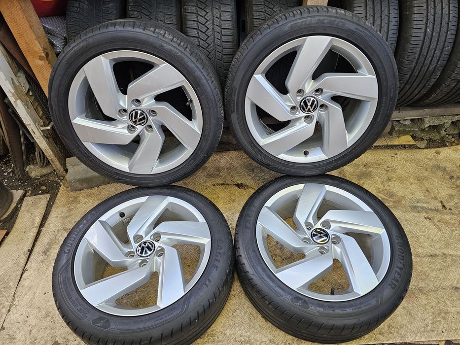 Jante aliaj 17" Volkswagen/Skoda Octavia/Seat cu anvelope 225/45/17