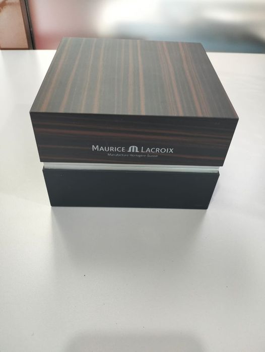 Продам часы Maurice Lacroix