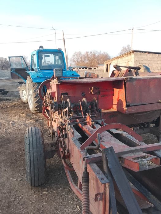 Трактор Беларусь-80 +пресс подборщик