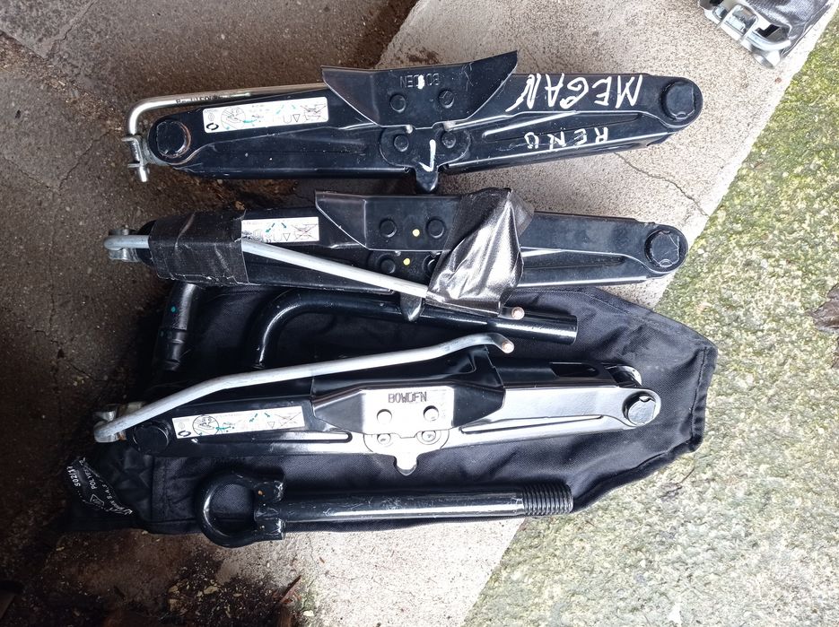 Оригинален  крик+ключ Renault Megane3/Laguna3/Scenic