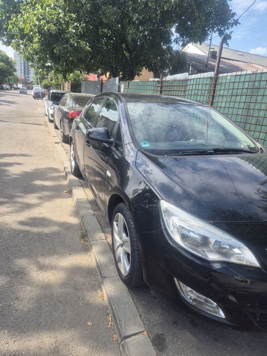 OPEL Astra 2011 — imagine 2