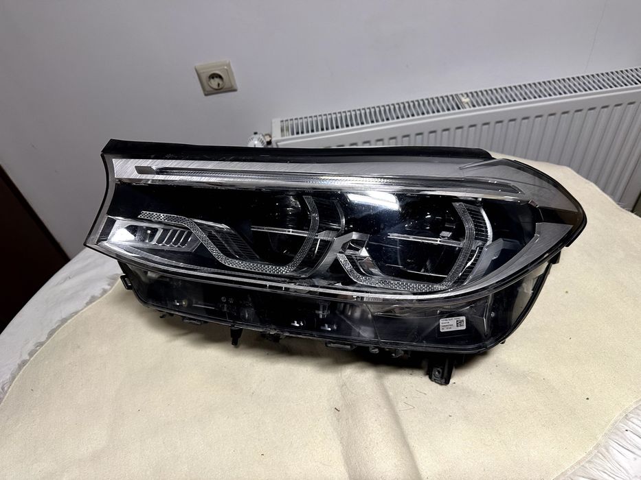 Ляв десен  фар за BMW 6 G32 Full LED