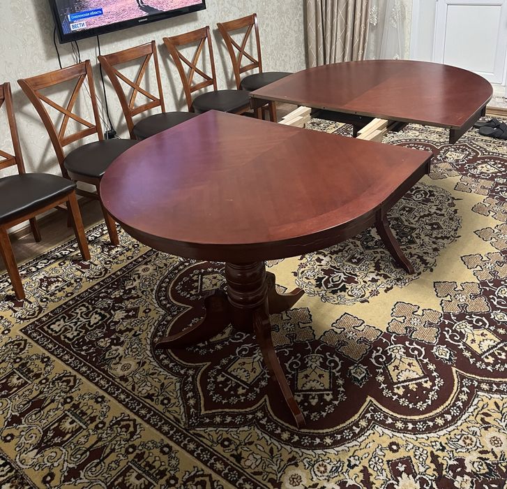 Продам Стол из чистого дерево