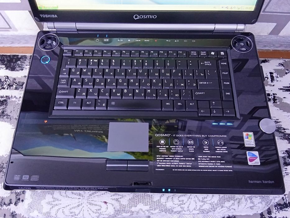 Ноутбук TOSHIBA Qоsmio