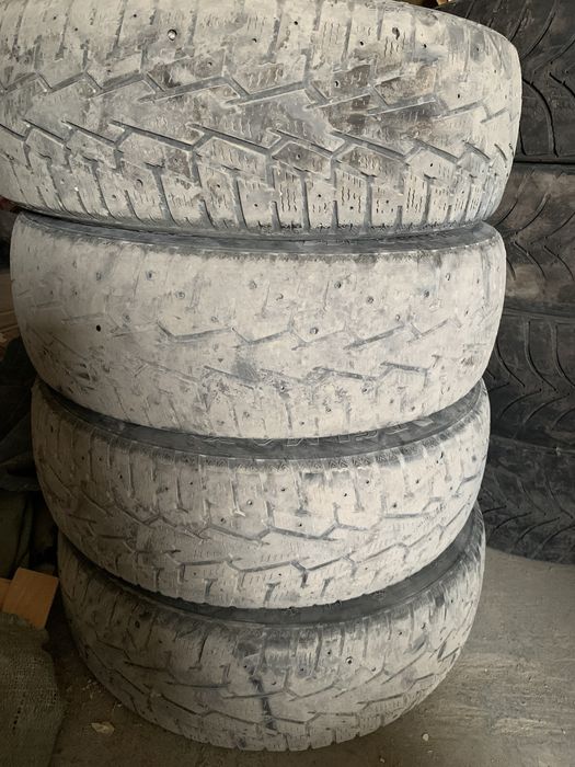 Продам шины для внедорожника