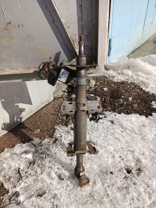 Продам запчасти от х трейл